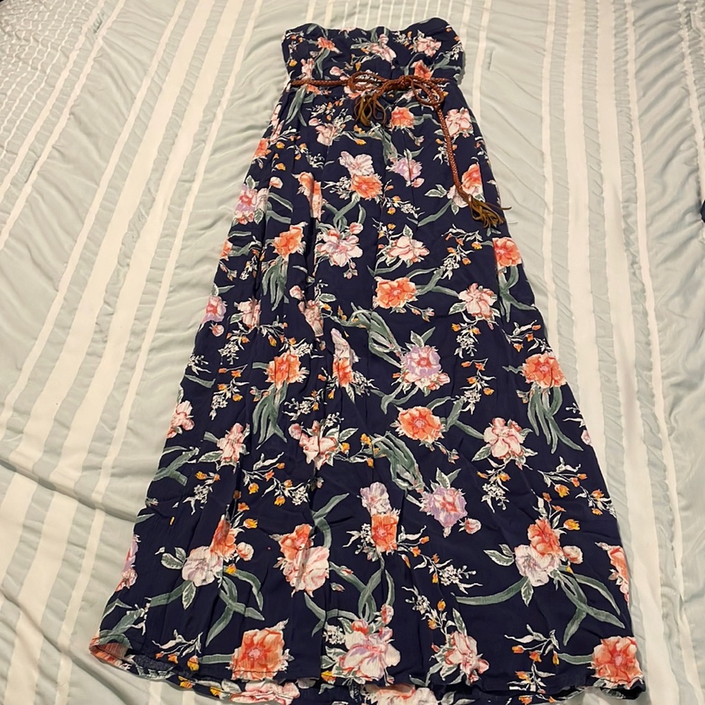 Strapless dress